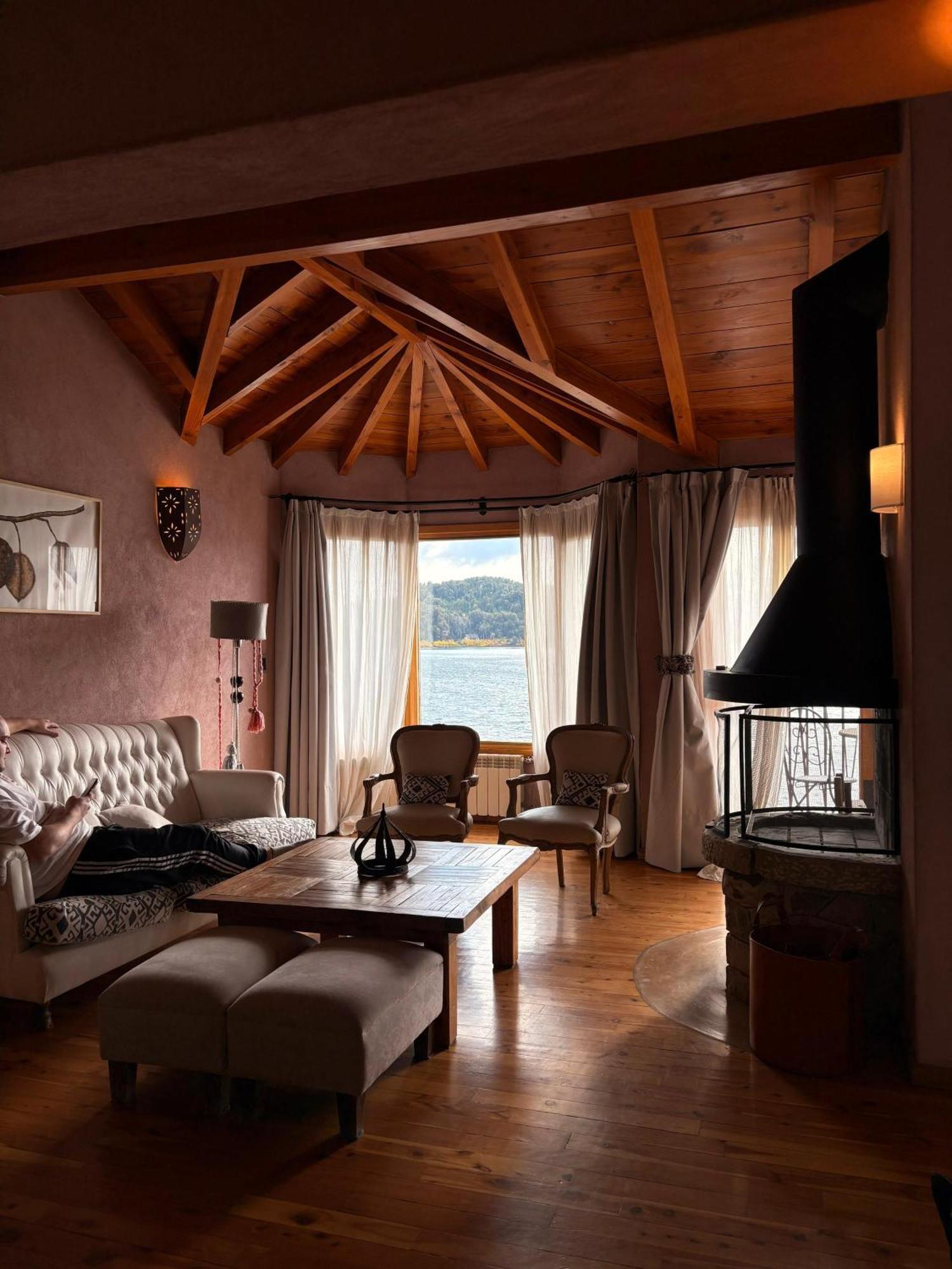 Lirolay Suites - Apart Hotel San Carlos de Bariloche Extérieur photo
